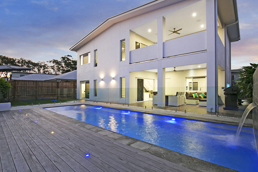 What Innovative Swimming Pool Features Can You Add to a Concrete Pool?